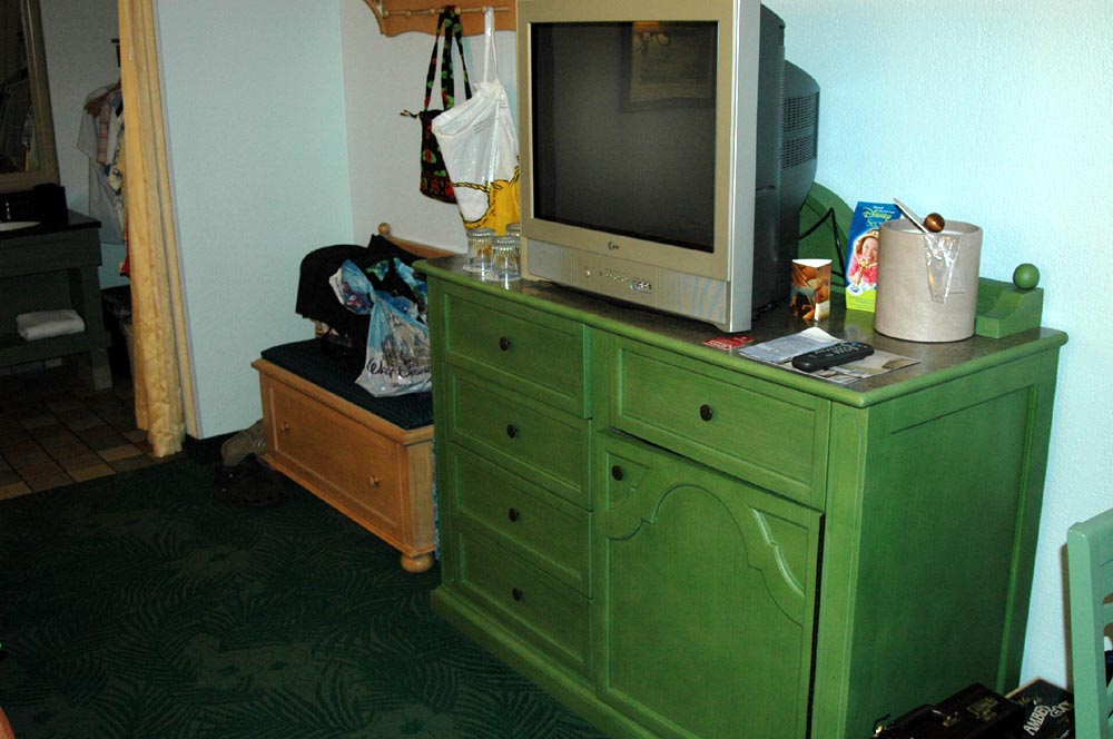 TV and drawers